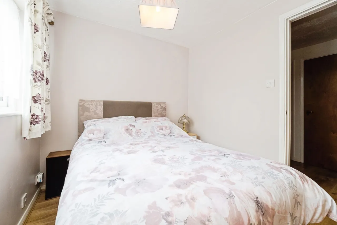 Talus Close, PURFLEET-ON-THAMES, Essex, RM19, photo 13