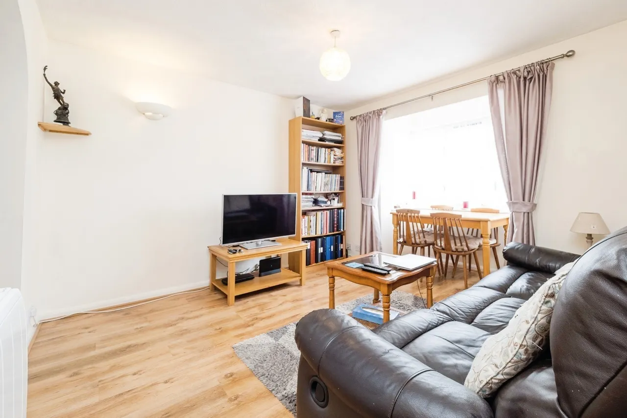 Talus Close, PURFLEET-ON-THAMES, Essex, RM19, photo 4