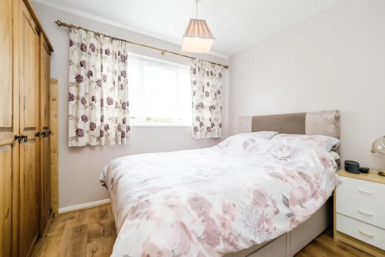 Talus Close, PURFLEET-ON-THAMES, Essex, RM19, photo 11