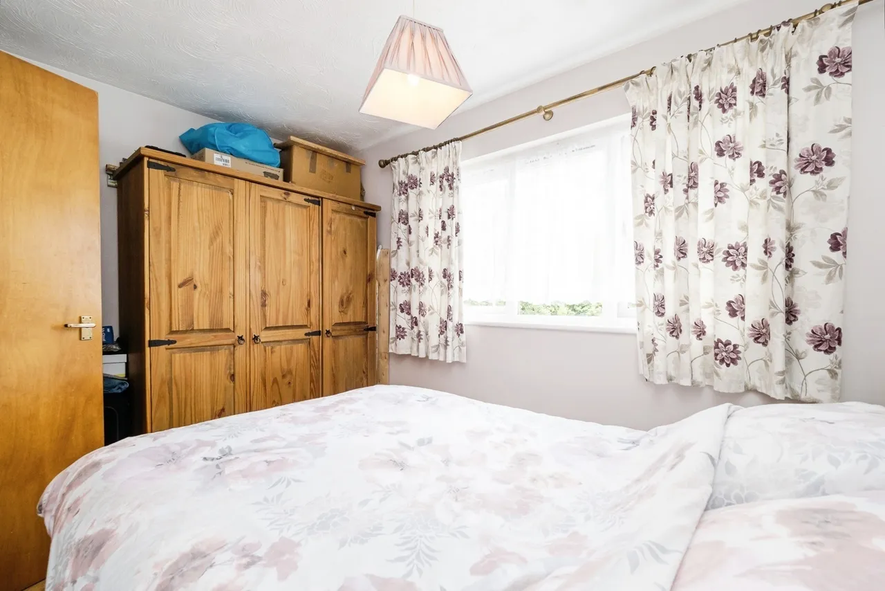 Talus Close, PURFLEET-ON-THAMES, Essex, RM19, photo 12