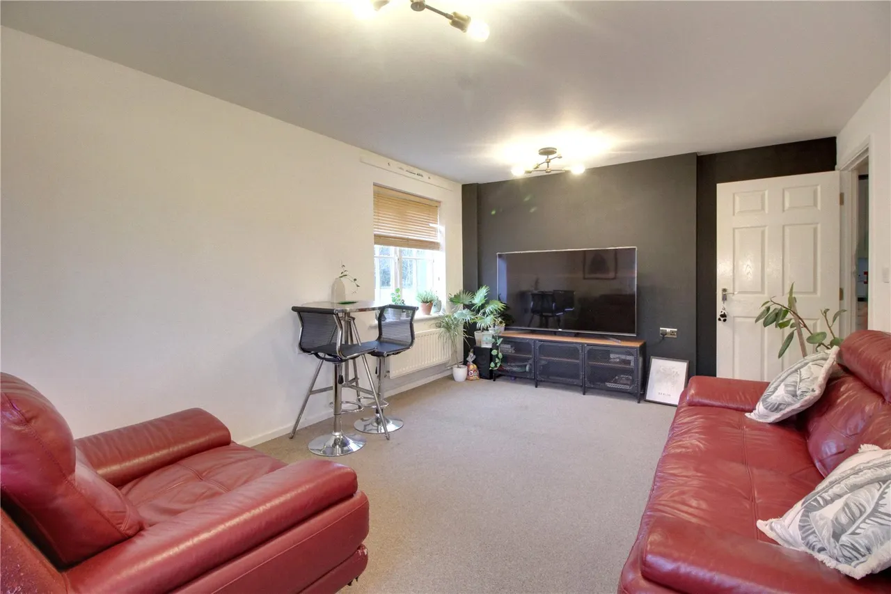 Worldham House, Twyford Close, Fleet, GU51 1JX, photo 6