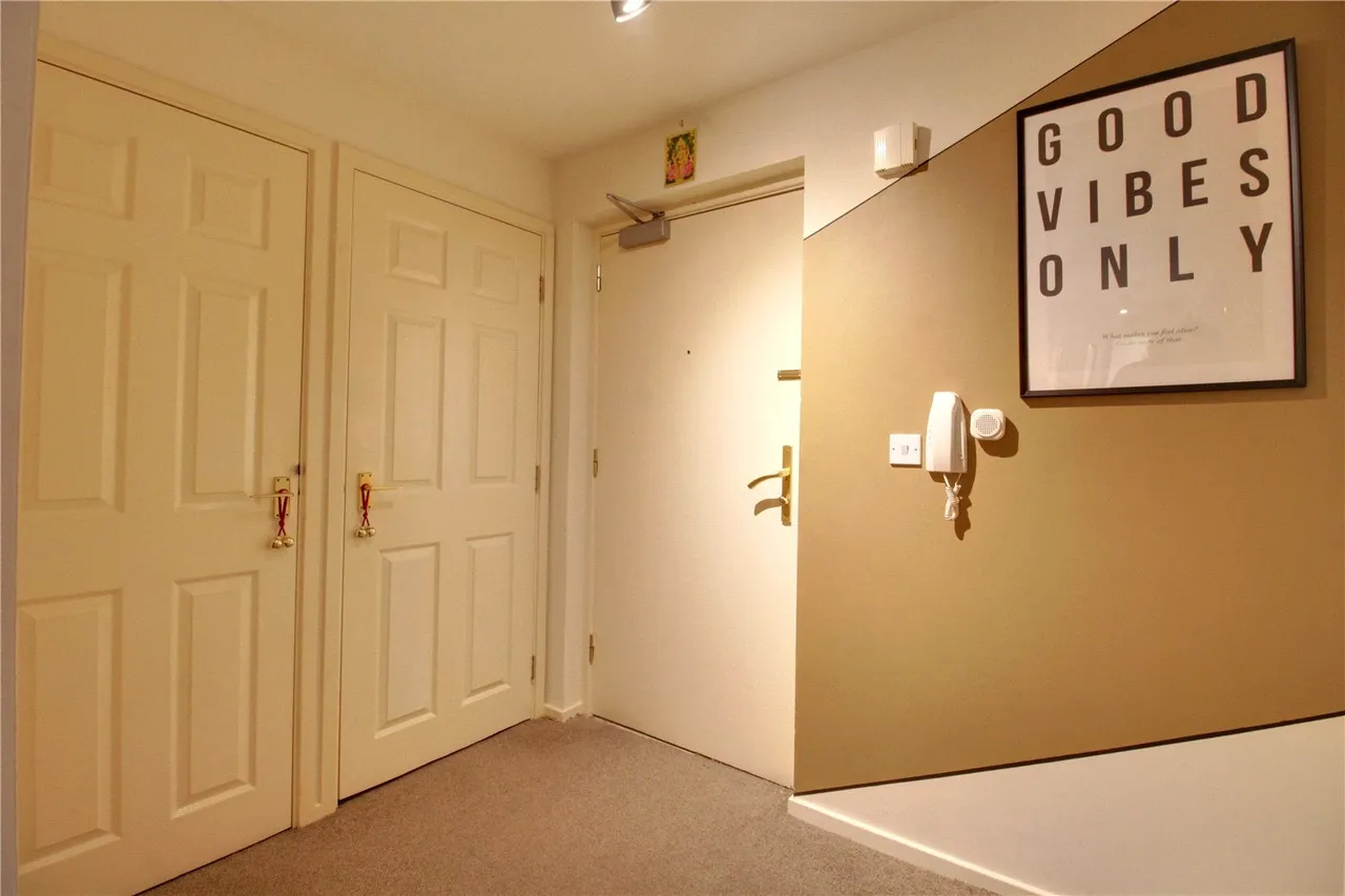 Worldham House, Twyford Close, Fleet, GU51 1JX, photo 8