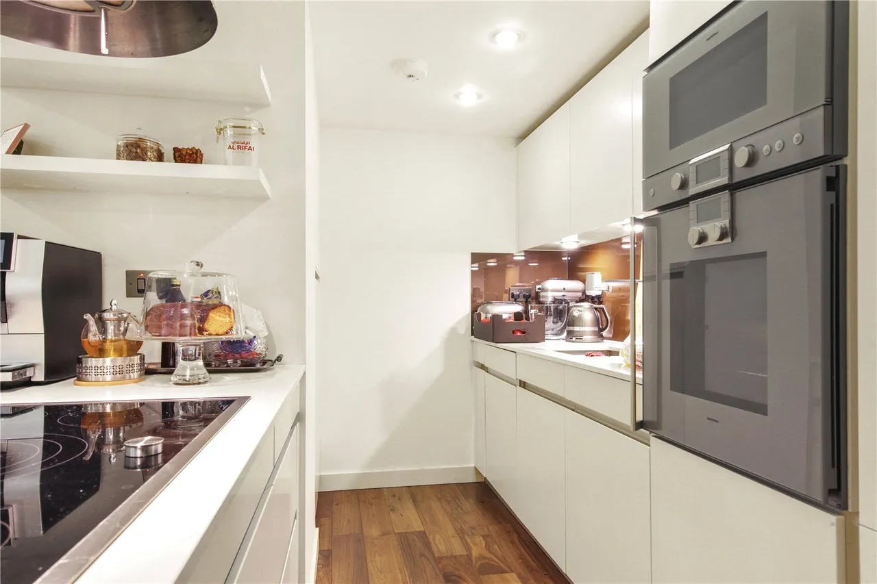Bolsover Street, Fitzrovia, W1W, photo 3