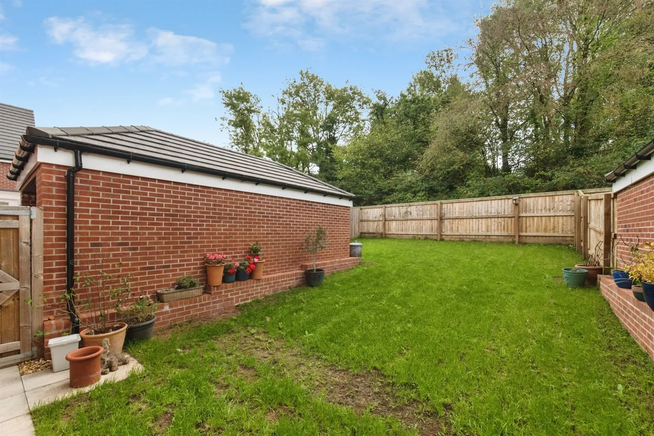 Moore Drive, Tiverton, EX16, photo 12