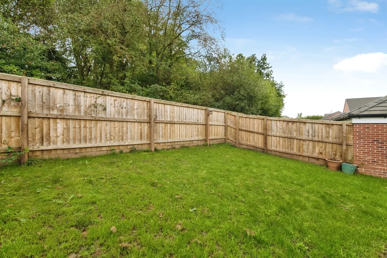 Moore Drive, Tiverton, EX16, photo 13