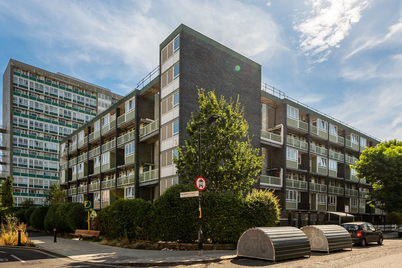 2 bed flat to rent — Flat 6 Fontenelle, Sceaux Gardens, London