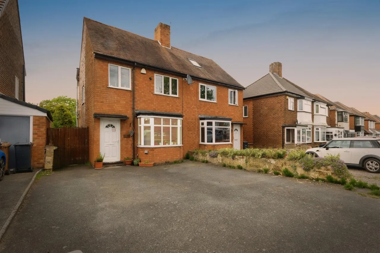 3 bed house for sale, High Street, Shirley, B90