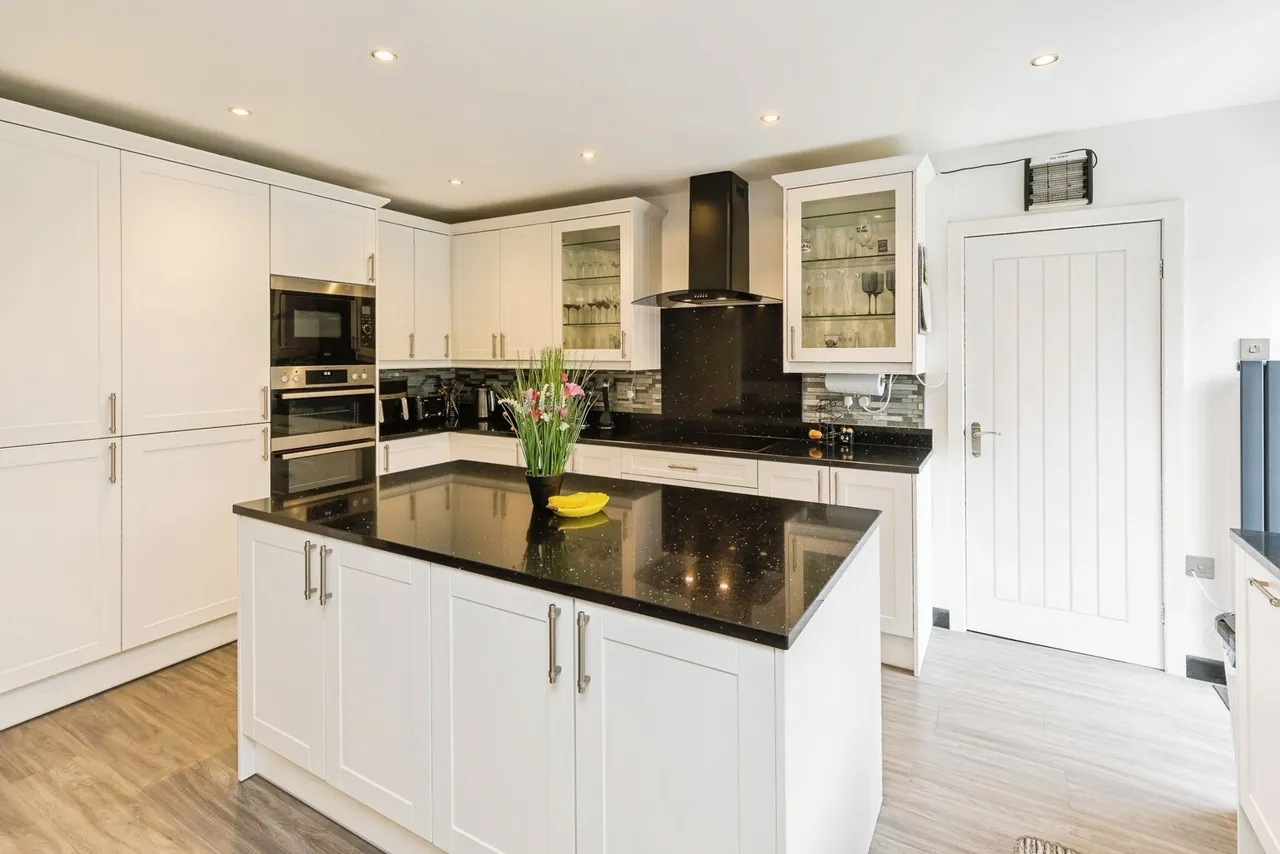 Brandy, Ruabon, LL14, photo 6