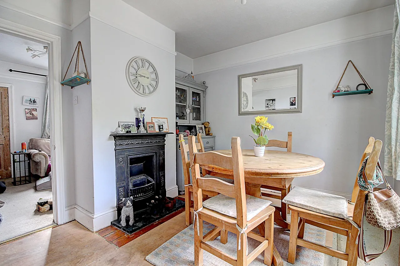 Old Cove Road, Fleet, GU51, photo 4