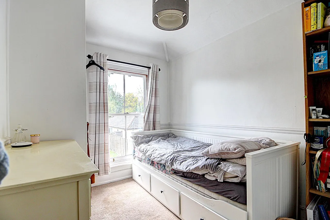 Old Cove Road, Fleet, GU51, photo 7