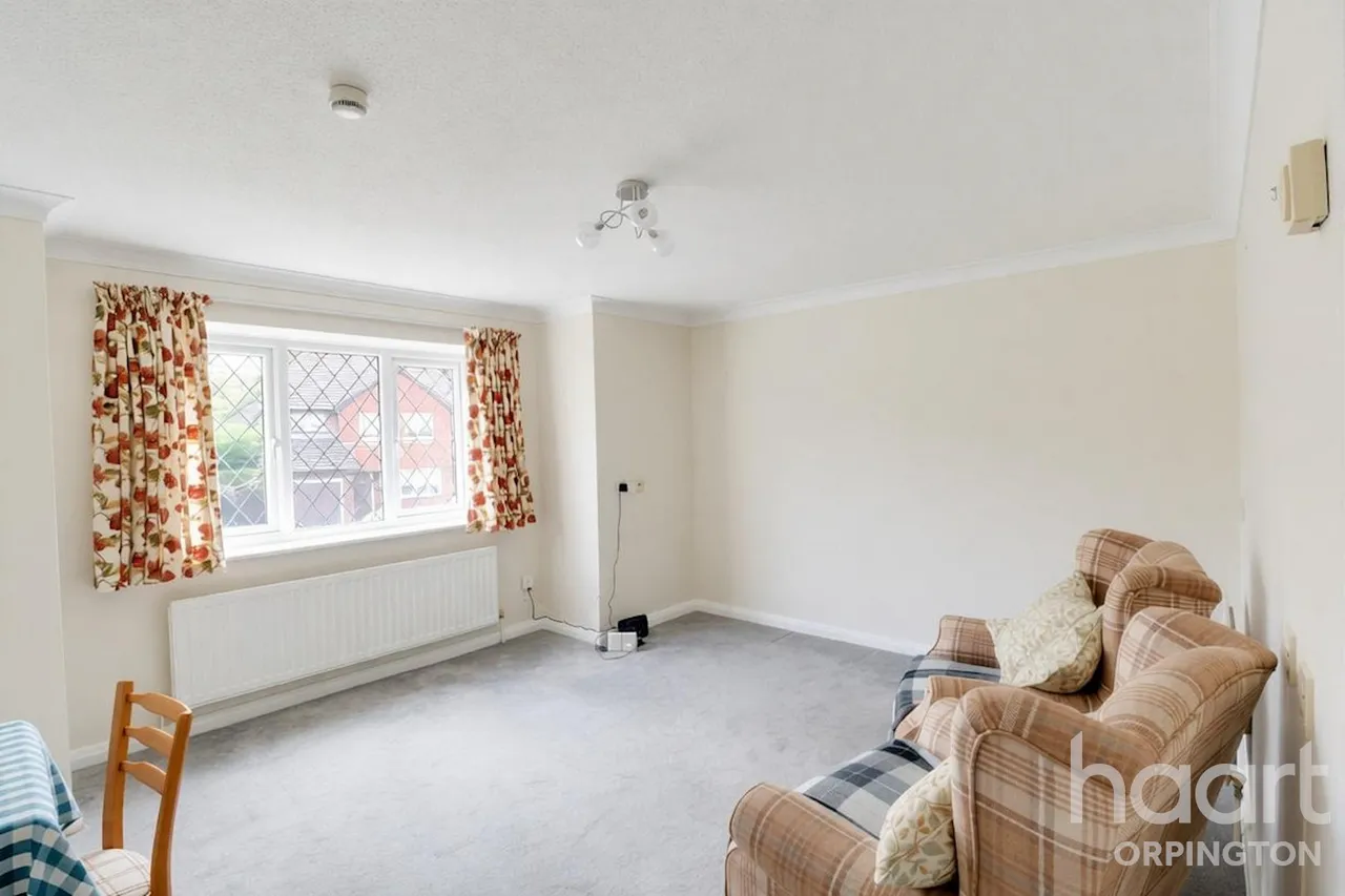 Chartwell Drive, Orpington, BR6, photo 2