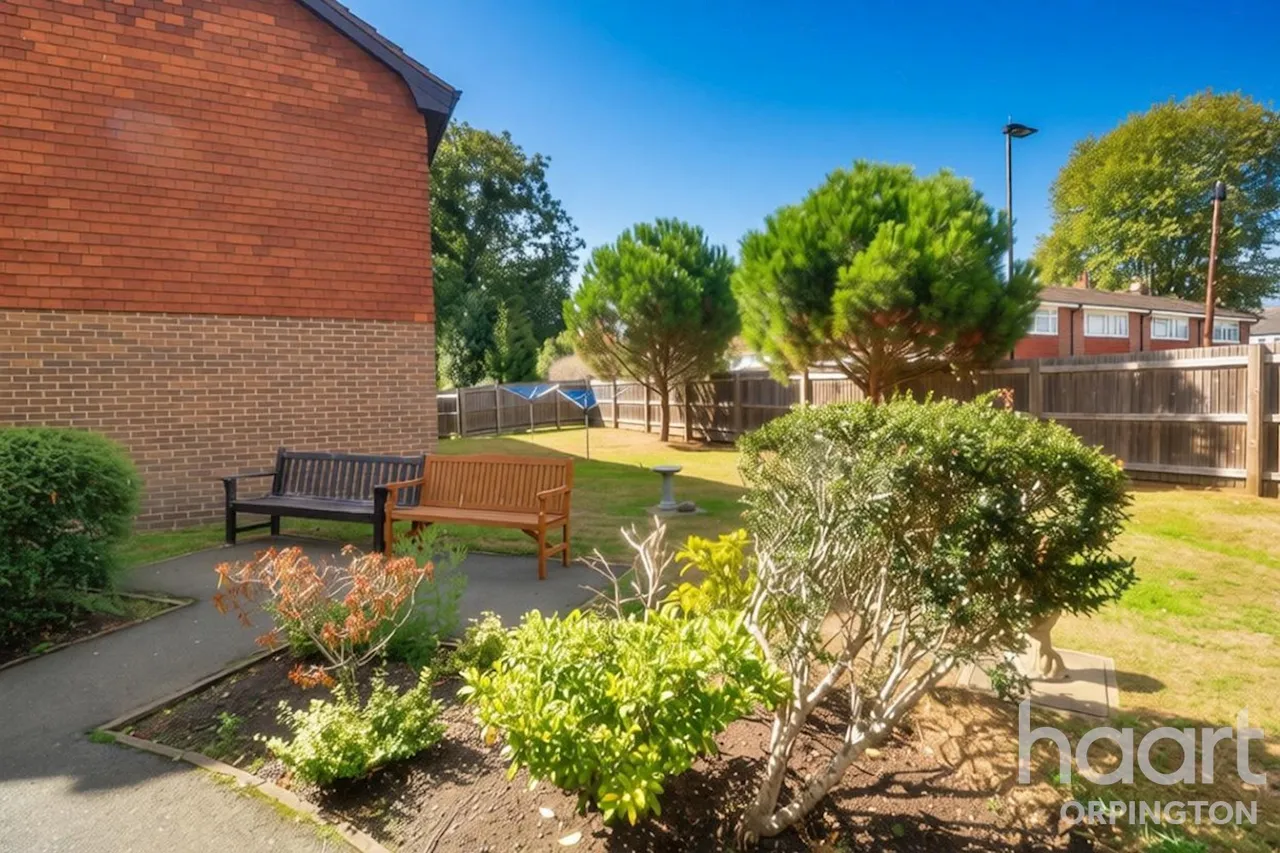 Chartwell Drive, Orpington, BR6, photo 11