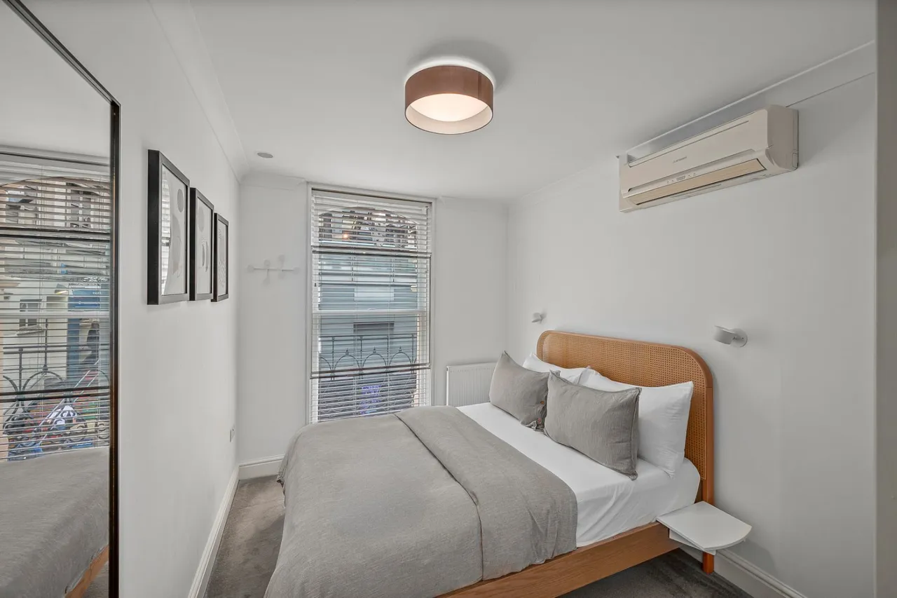 Villiers Street, Covent Garden, WC2N, photo 12