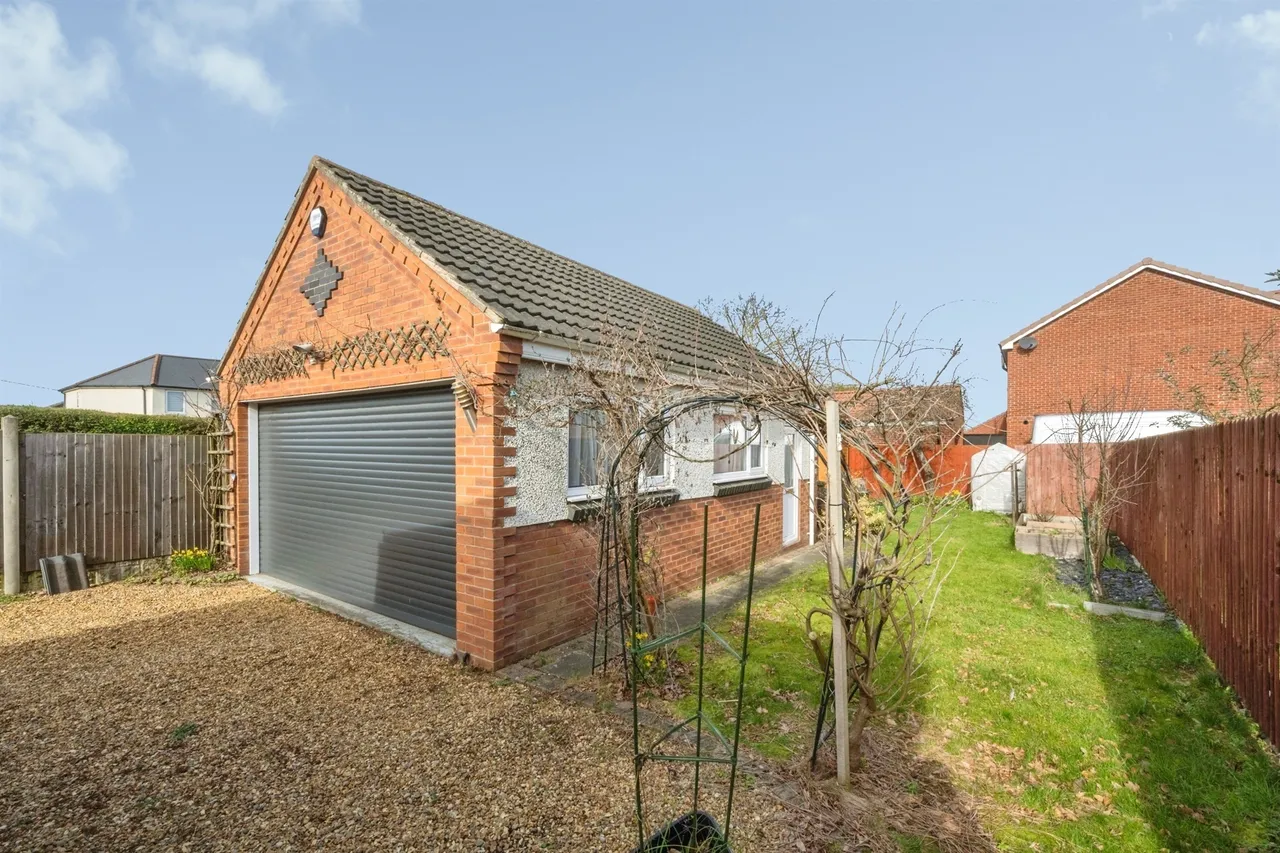 Doncaster Road, Hatfield, DN7, photo 18
