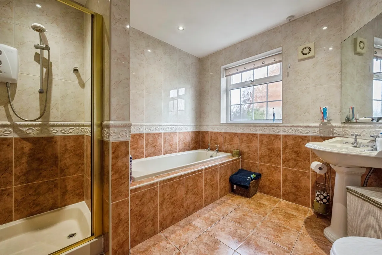 Doncaster Road, Hatfield, DN7, photo 16