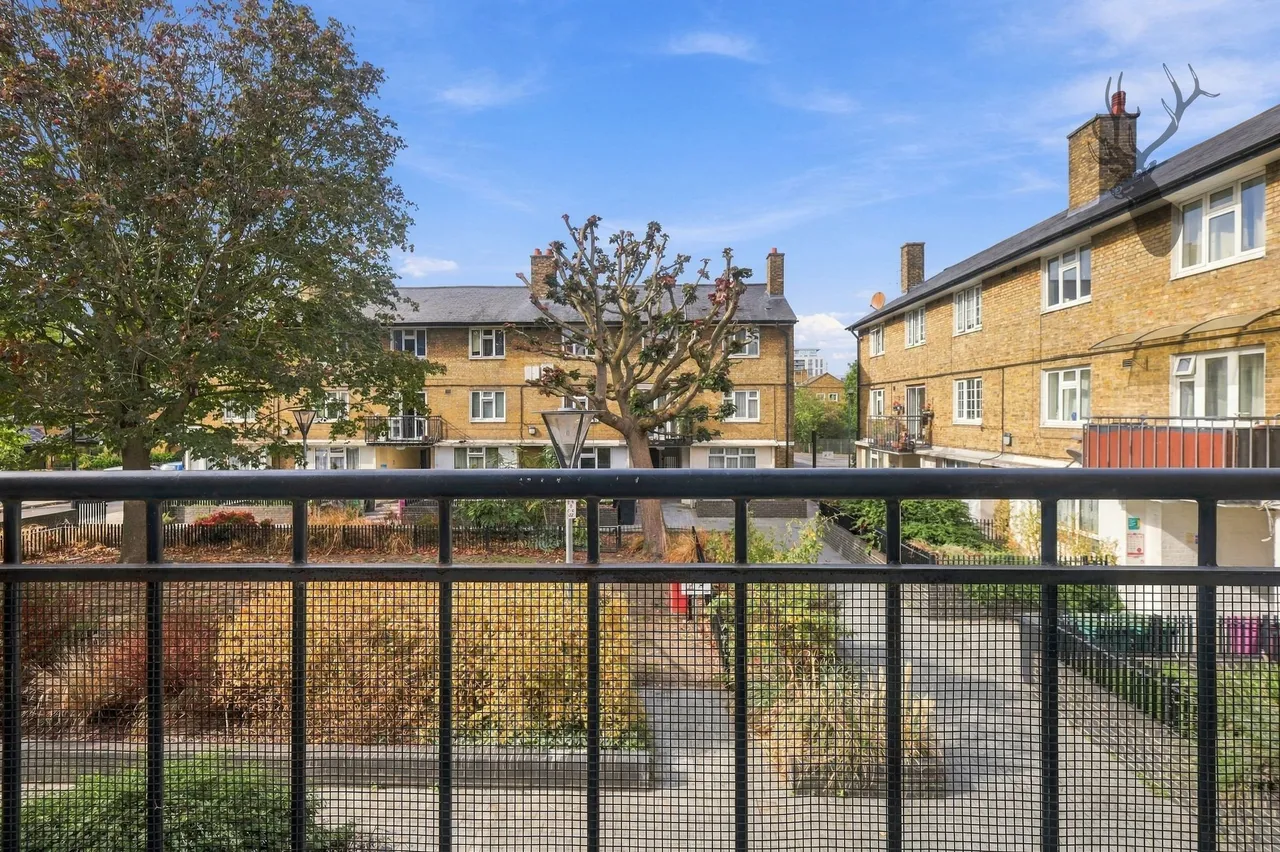 Chilcot Close, London, E14, photo 18