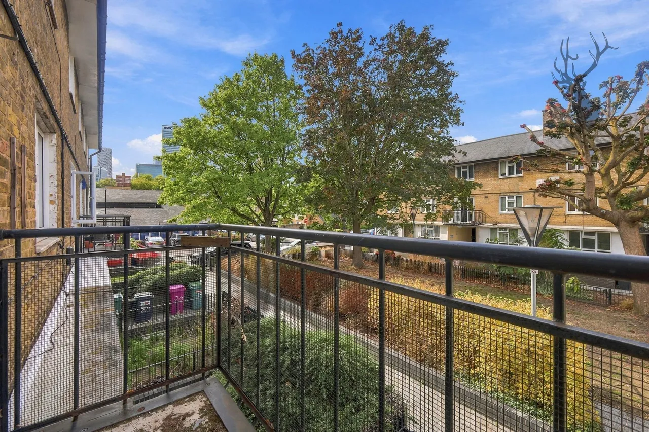 Chilcot Close, London, E14, photo 4