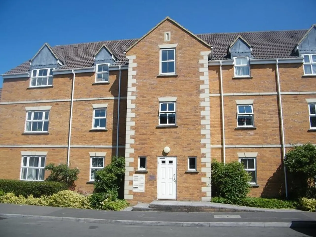 2 bed flat to rent, Brabant Way, Westbury, BA13