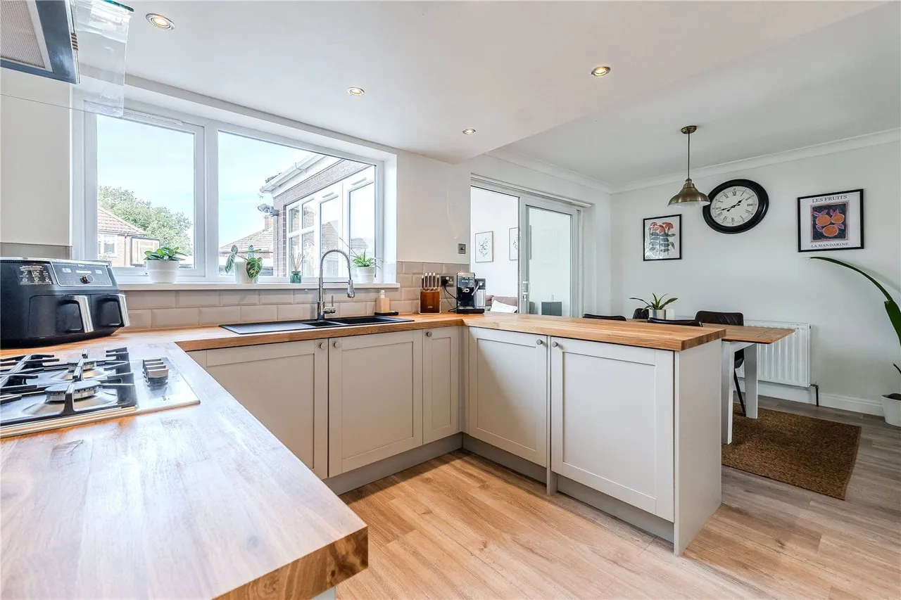 Goodwood Avenue, Kippax, LS25, photo 3