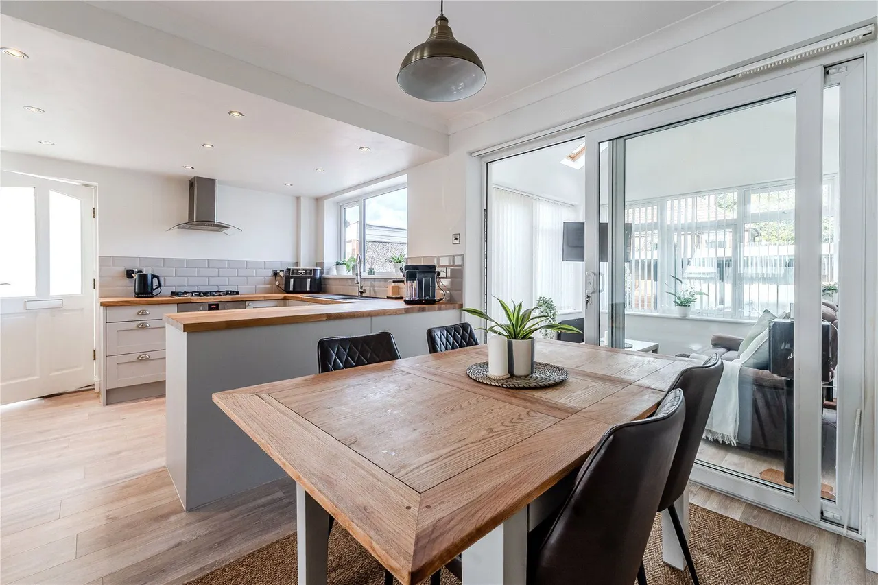 Goodwood Avenue, Kippax, LS25, photo 11