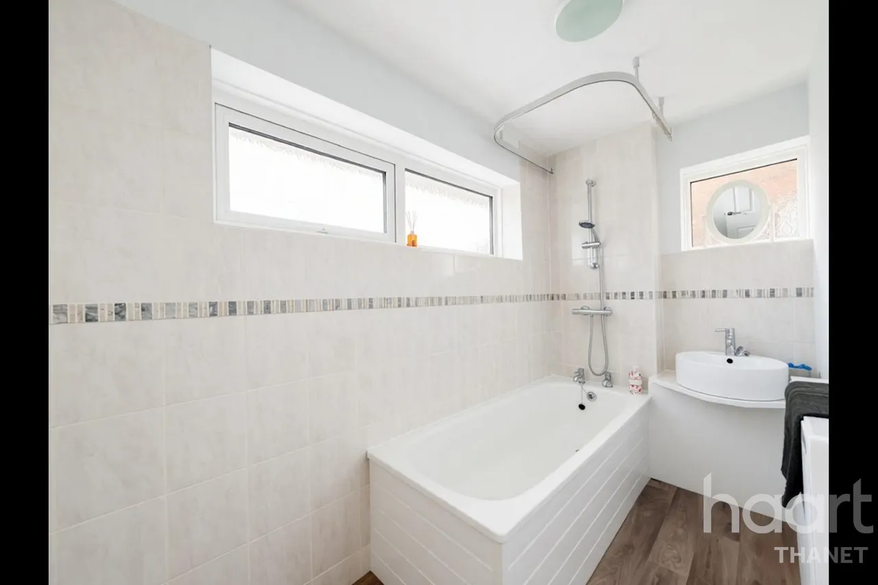 Northwood Road, Broadstairs, CT10, photo 12