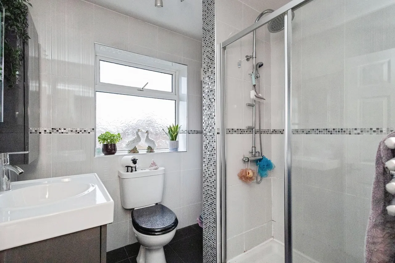 Wilshaw Grove, ASHTON-UNDER-LYNE, Lancashire, OL7, photo 15