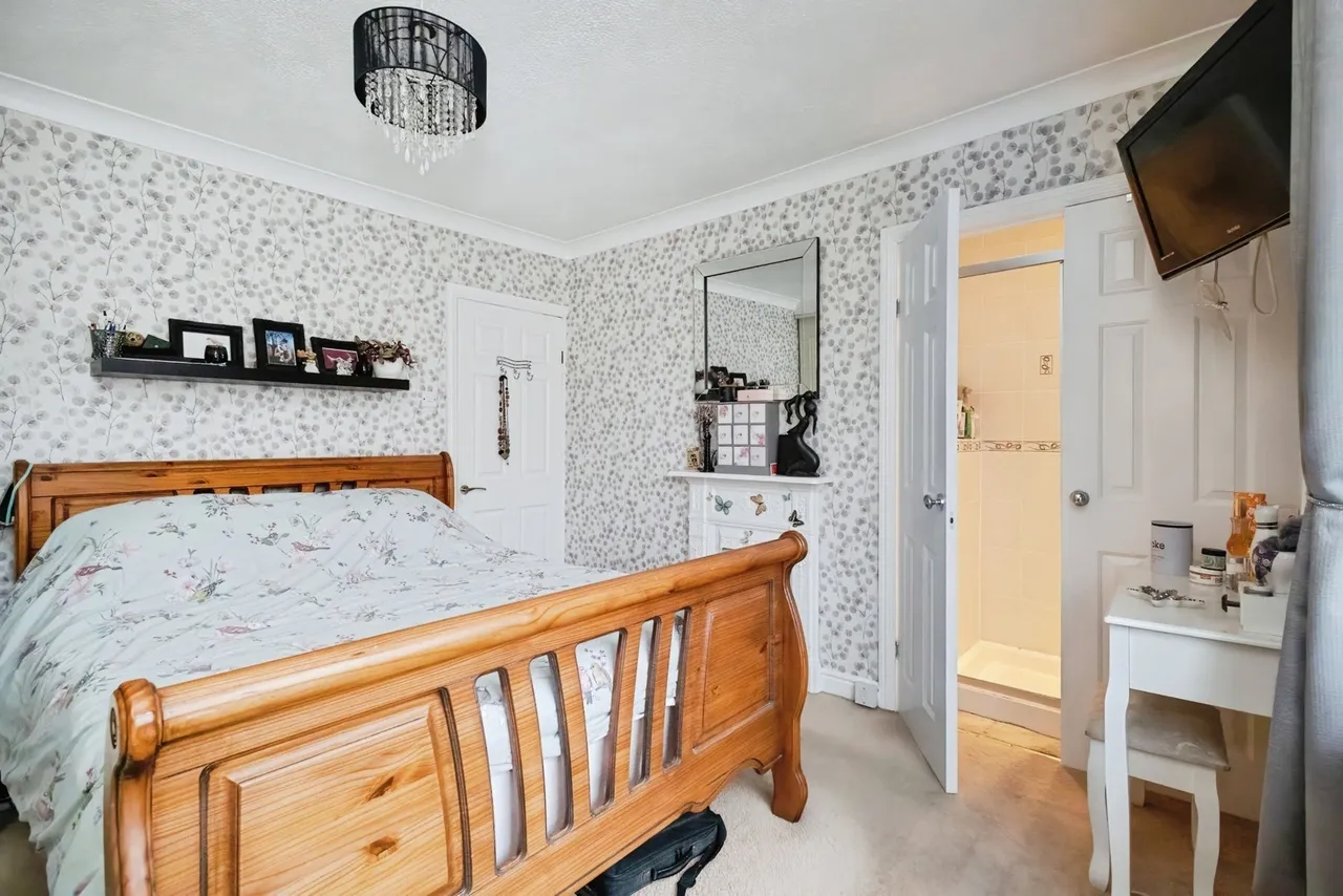 Wilshaw Grove, ASHTON-UNDER-LYNE, Lancashire, OL7, photo 11