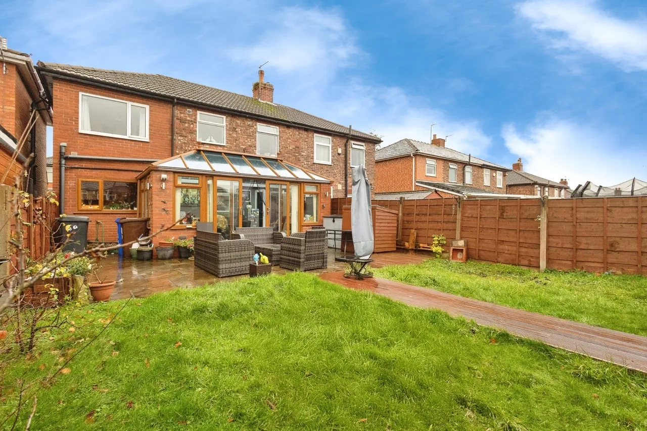 Wilshaw Grove, ASHTON-UNDER-LYNE, Lancashire, OL7, photo 17