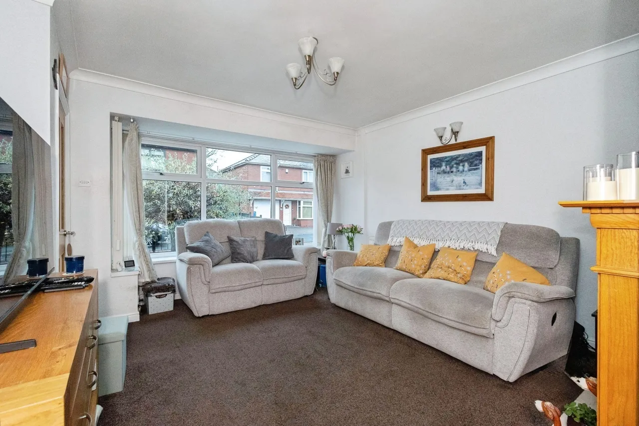 Wilshaw Grove, ASHTON-UNDER-LYNE, Lancashire, OL7, photo 3