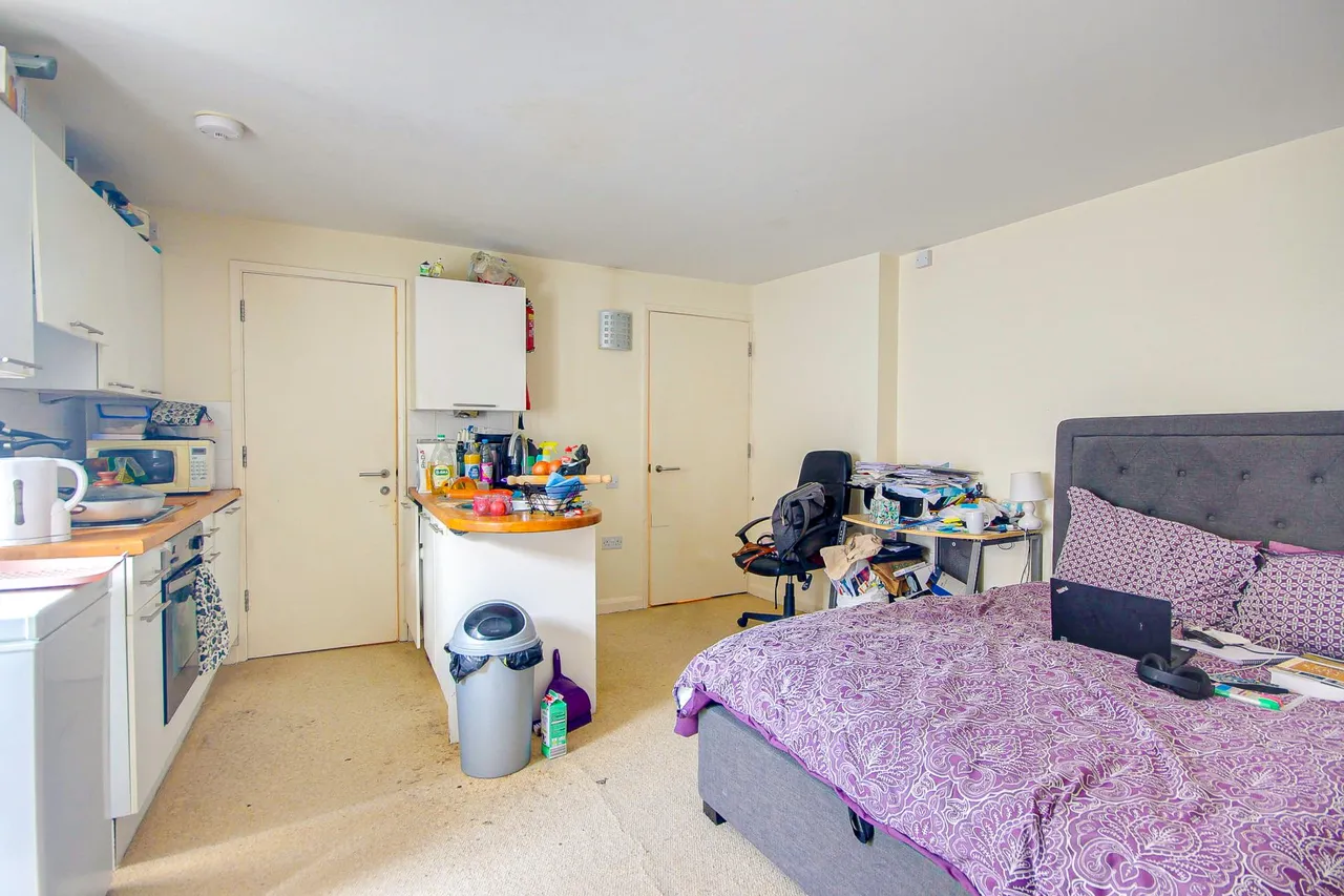 St Aldate Street, Gloucester, GL1, photo 5