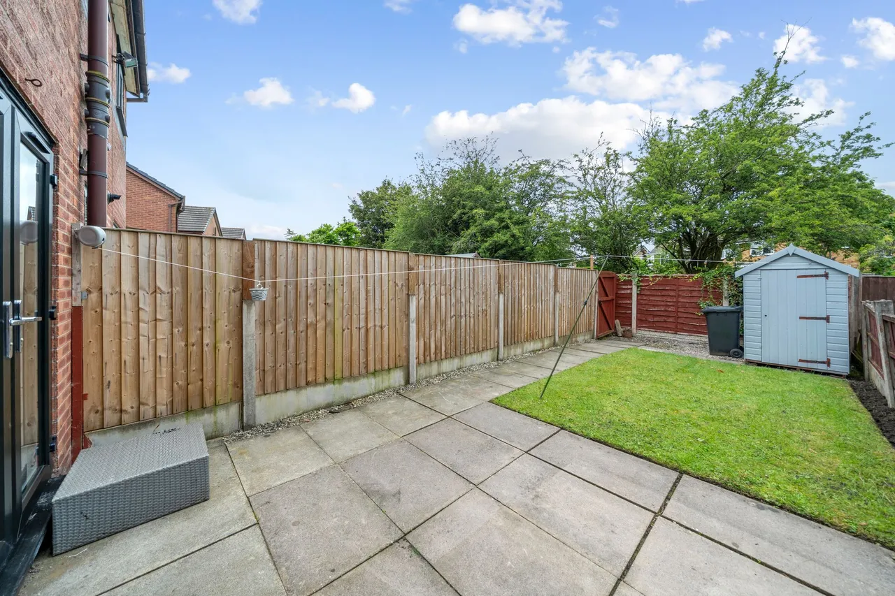 Bexhill Drive, Leigh, WN7 5TG, photo 12