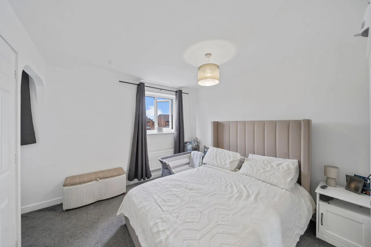 Bexhill Drive, Leigh, WN7 5TG, photo 7