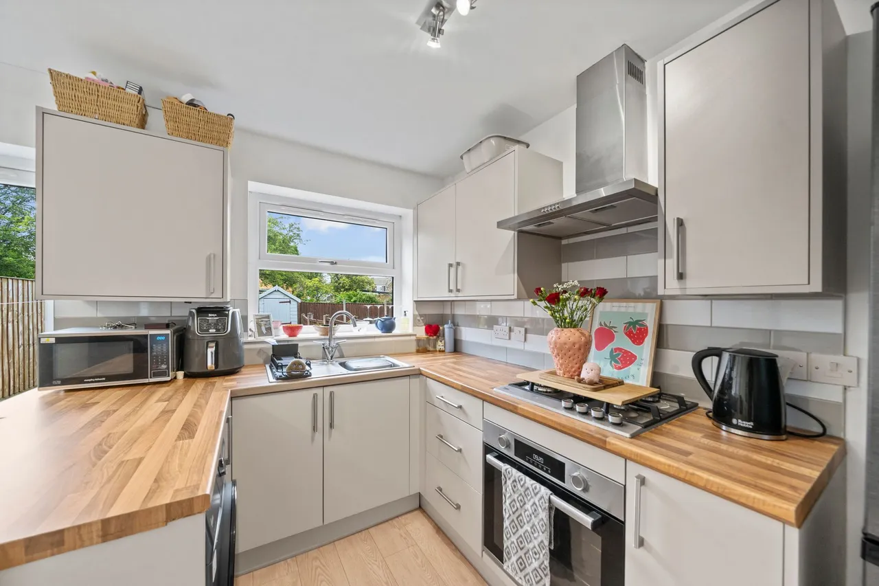 Bexhill Drive, Leigh, WN7 5TG, photo 6