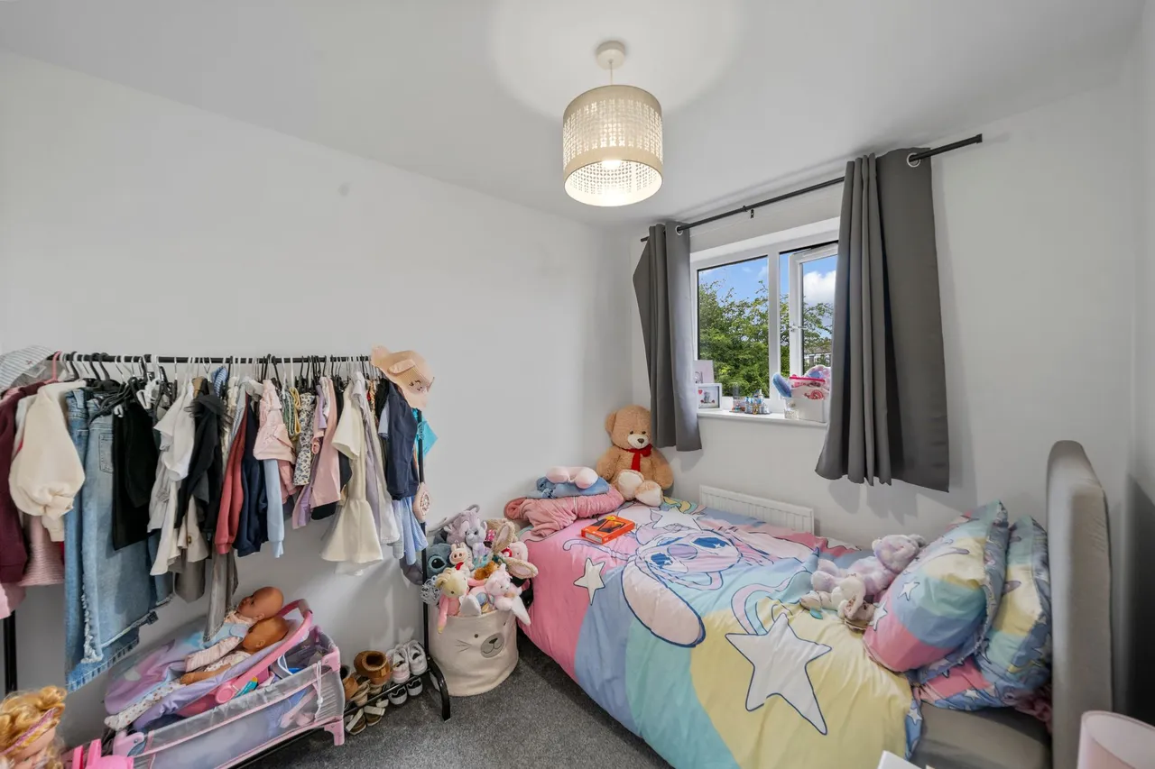 Bexhill Drive, Leigh, WN7 5TG, photo 9
