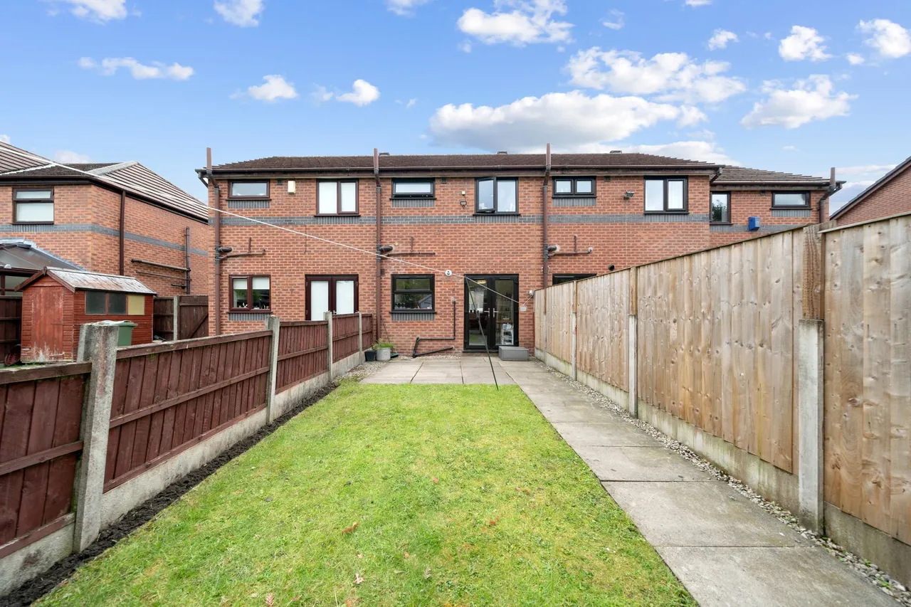 Bexhill Drive, Leigh, WN7 5TG, photo 13