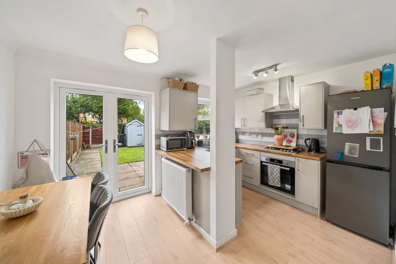 Bexhill Drive, Leigh, WN7 5TG, photo 3