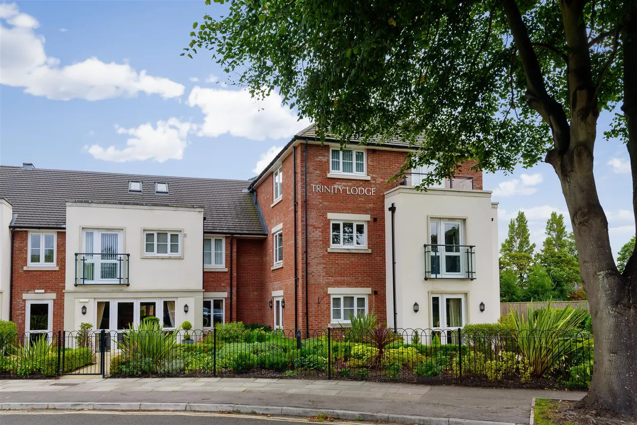 Lonsdale Road, Formby, L37, photo 16