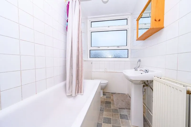 Wood Vale, Hatfield AL10 8TT, photo 15