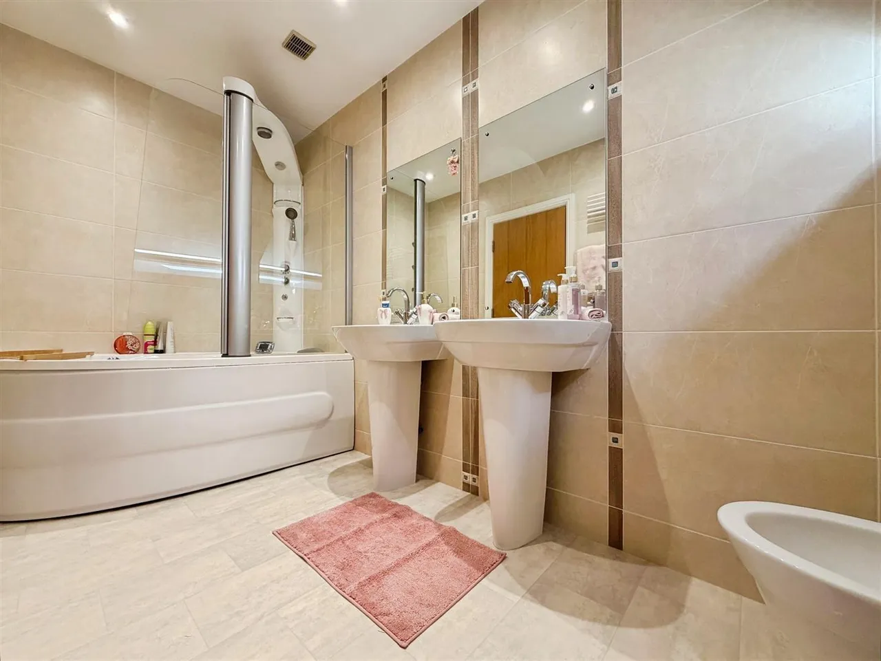 Birchwood Court, Doncaster, photo 29