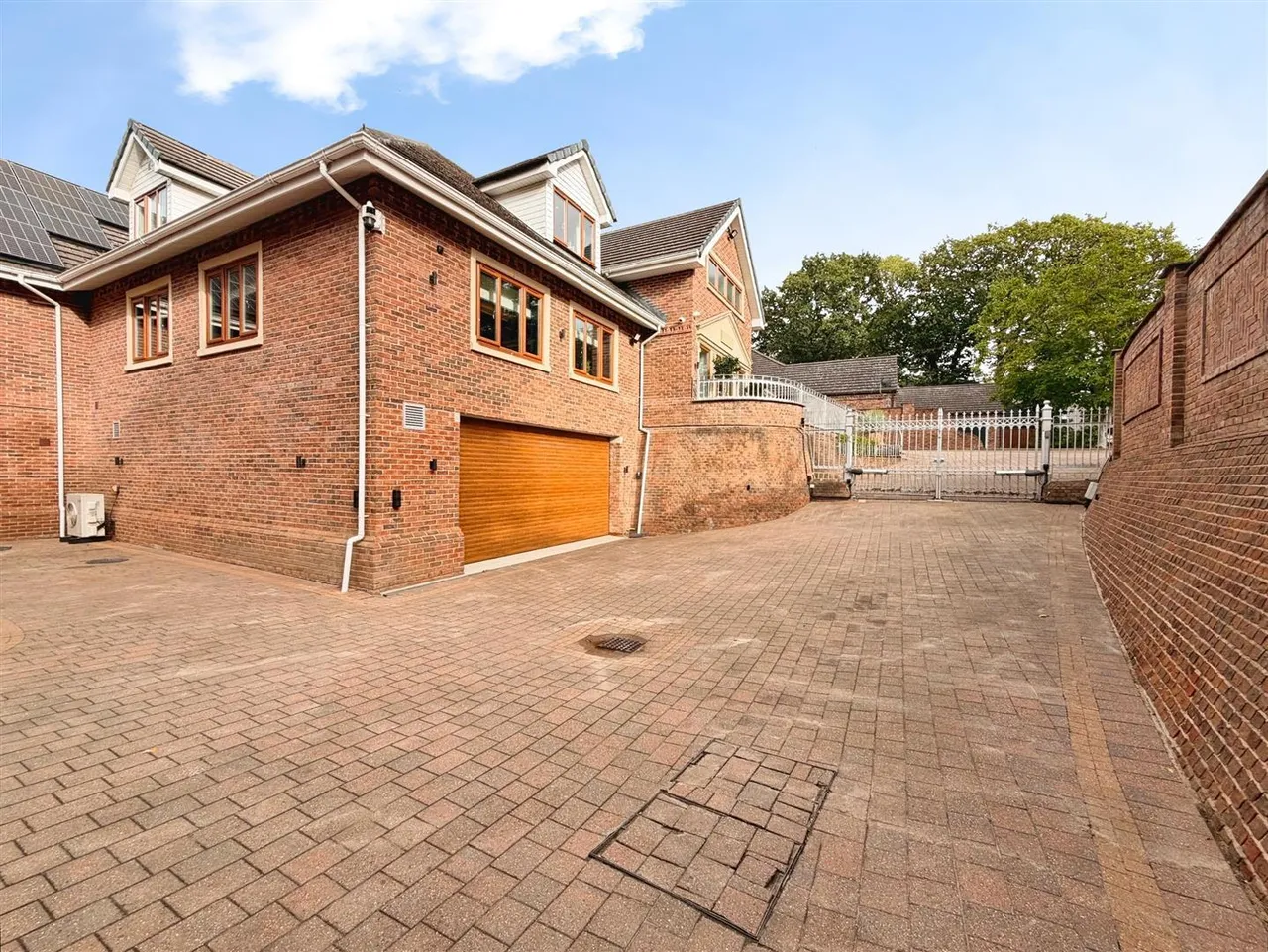 Birchwood Court, Doncaster, photo 42