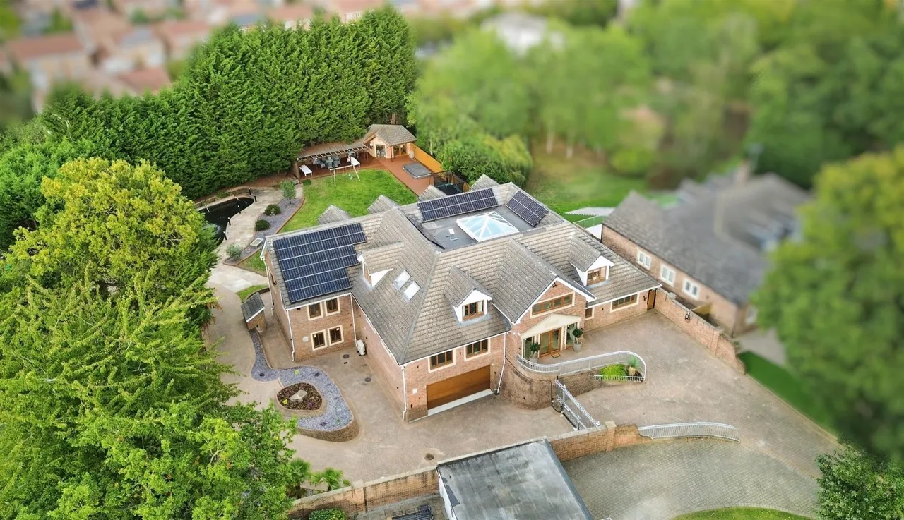 Birchwood Court, Doncaster, photo 41