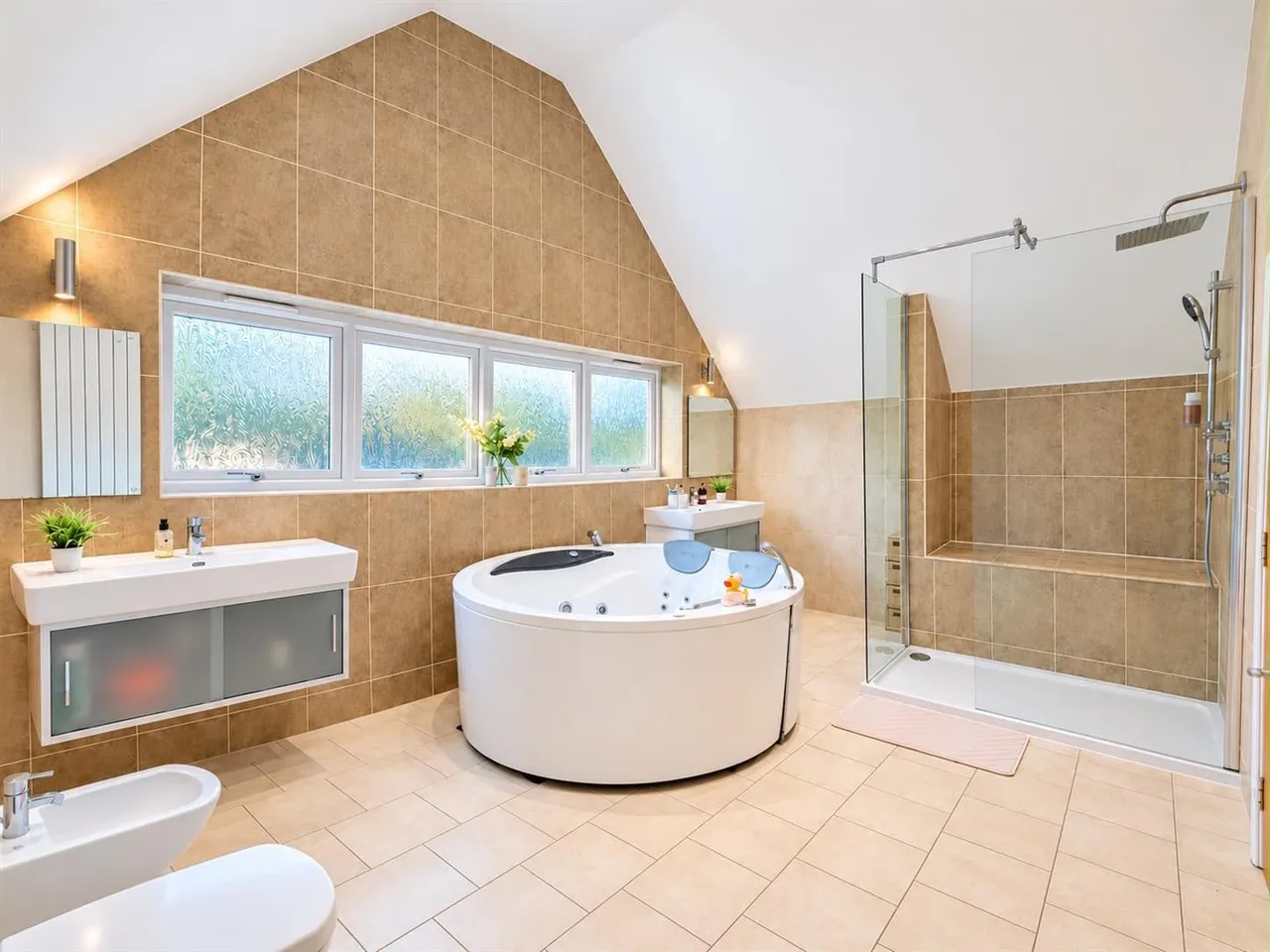 Birchwood Court, Doncaster, photo 32