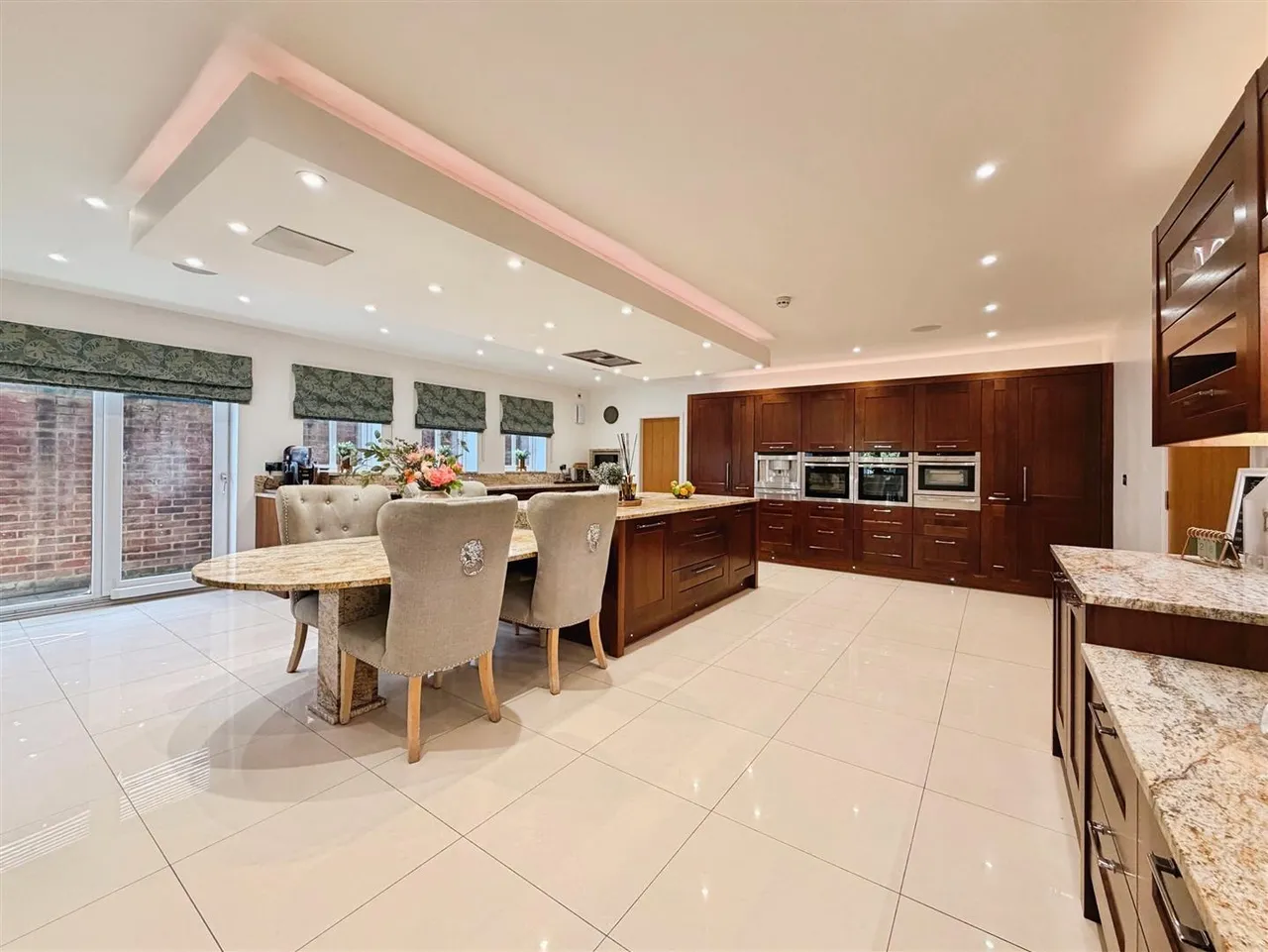 Birchwood Court, Doncaster, photo 8