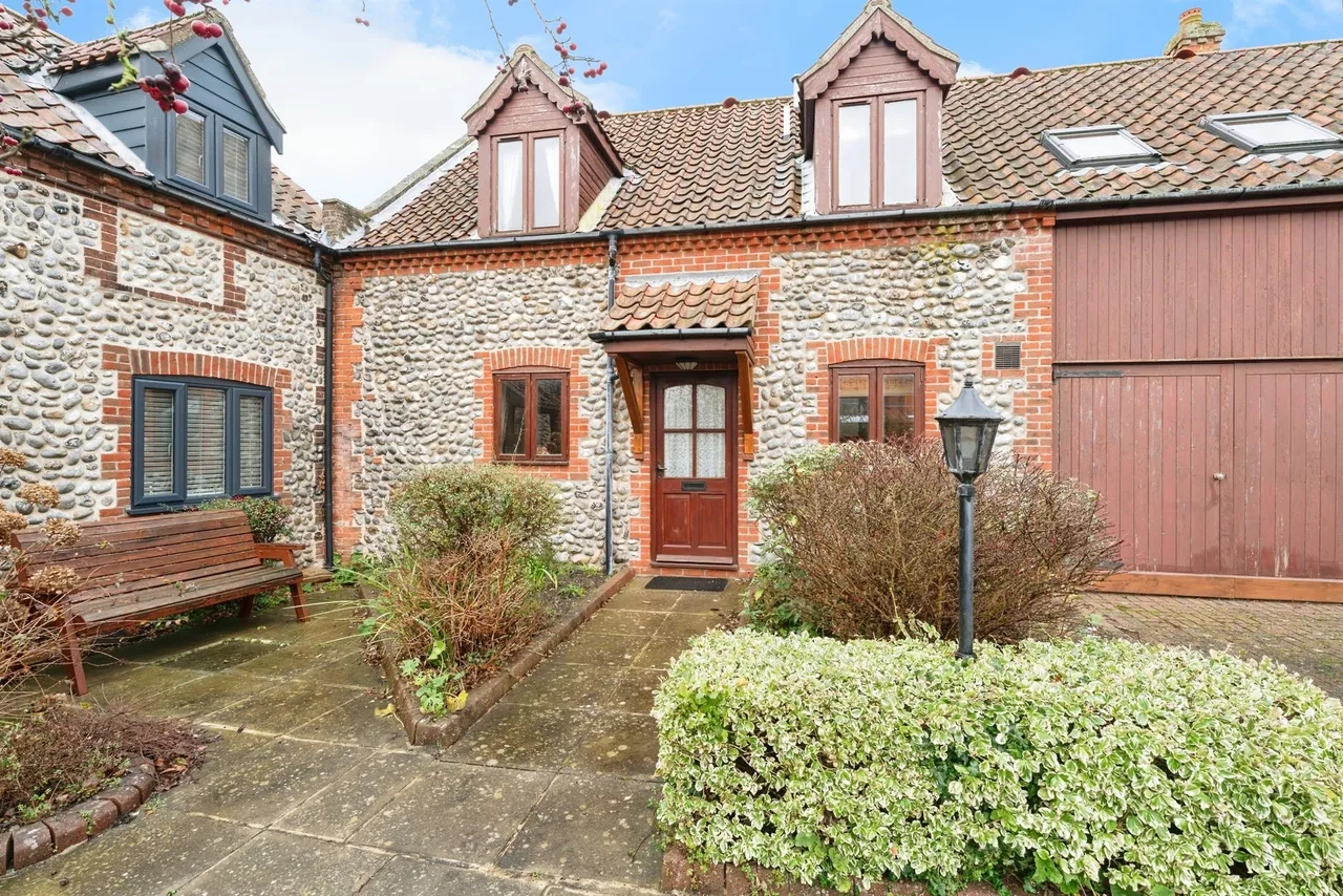 3 bed house for sale — Incleborough Close, East Runton, Cromer