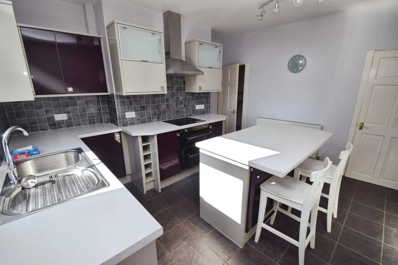 Shipley, Bradford, BD18, photo 3