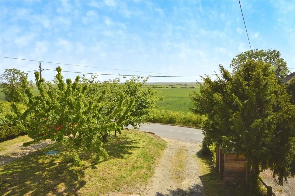 Stoke Road, Allhallows, Kent, ME3, photo 10
