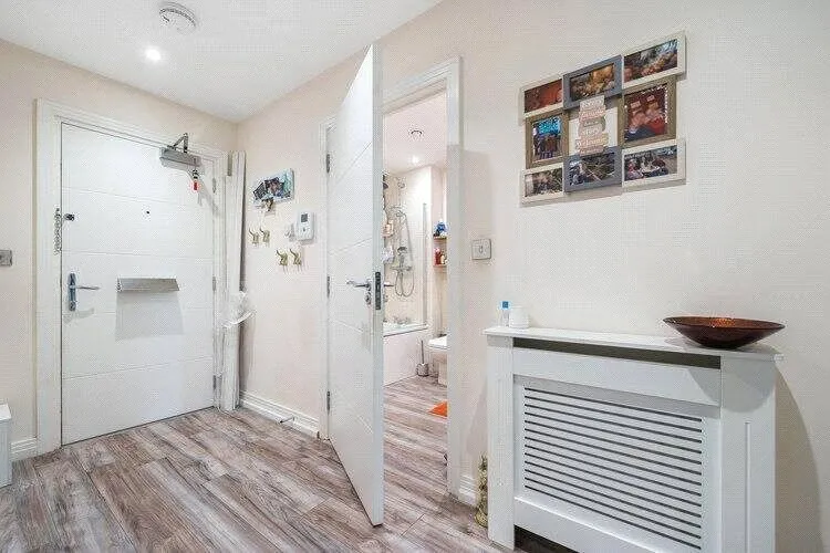 Giles Crescent, Stevenage, Hertfordshire, SG1, photo 9