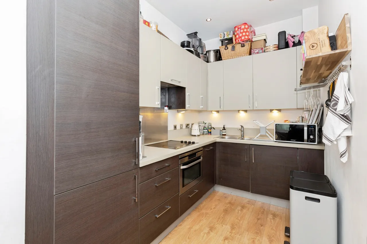 2 Aqua Vista Square, London, photo 4