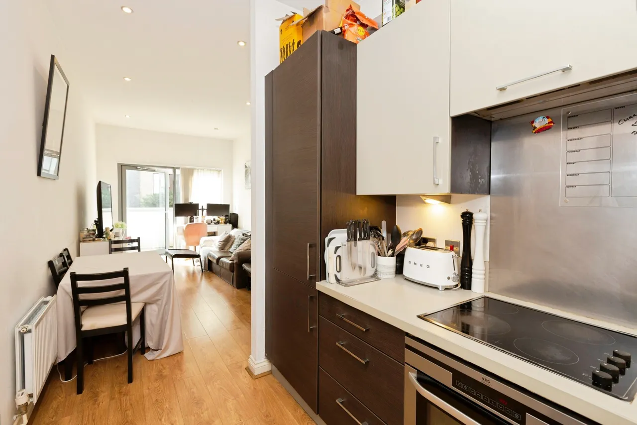 2 Aqua Vista Square, London, photo 5