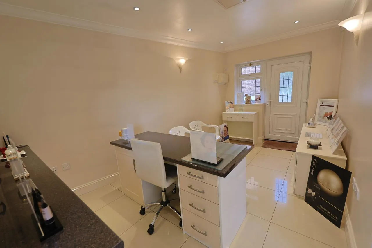 Langley Crescent, Edgware, photo 16